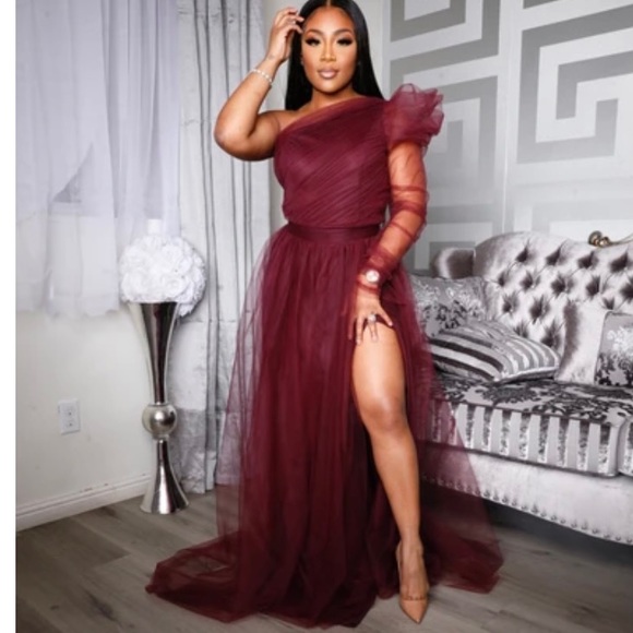 princess polly baby blue dress Straps A-line Burgundy Tulle Long Evening Dress – Dressesforparty main image 0